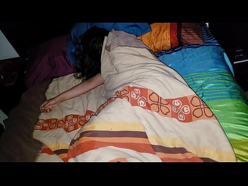 ❤️ Vicfilo kritikante sian junan duonpatrinon dum ŝi dormas. Porno fb ĉe eo.porno24-7.ru ❌️❤